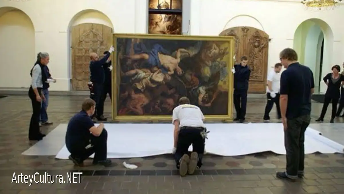 Article cover: Transporting Art: How Works Travel Without Damage